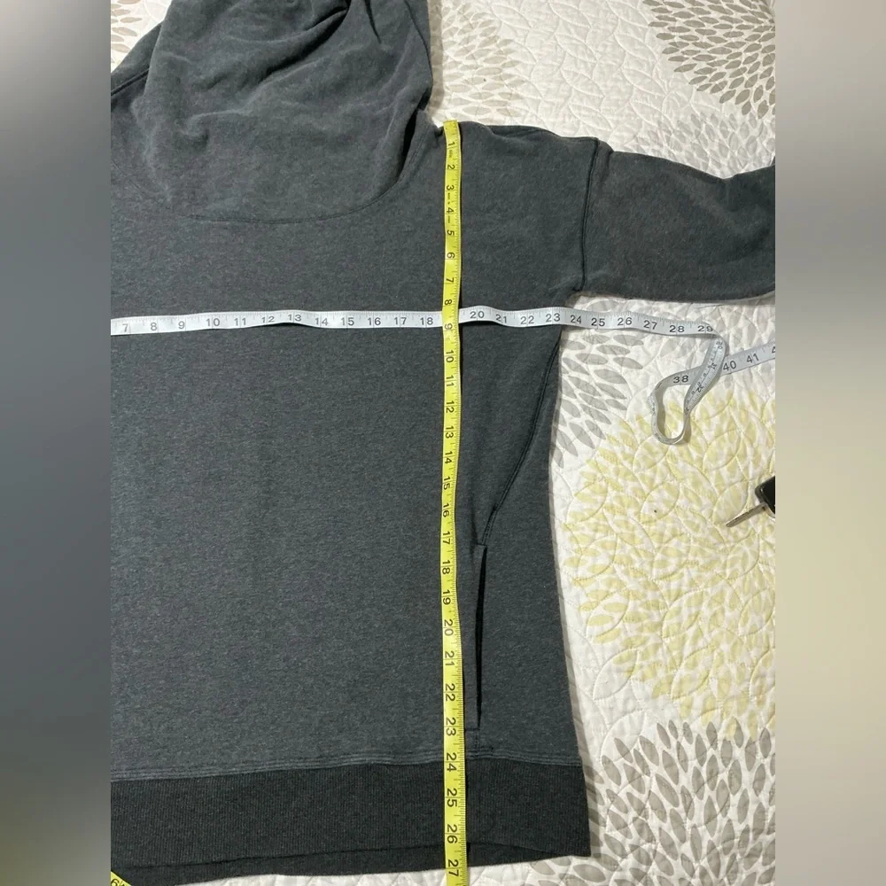 Lululemon Stress Less Funnel Hoodie Grey Thumbhole Sweatshirt Size 10